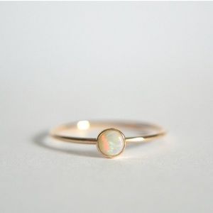 14K yellow gold natural Opal ring size 6.5